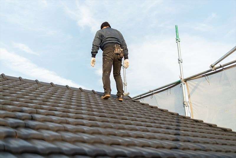 屋根塗装で使用する塗料の種類について